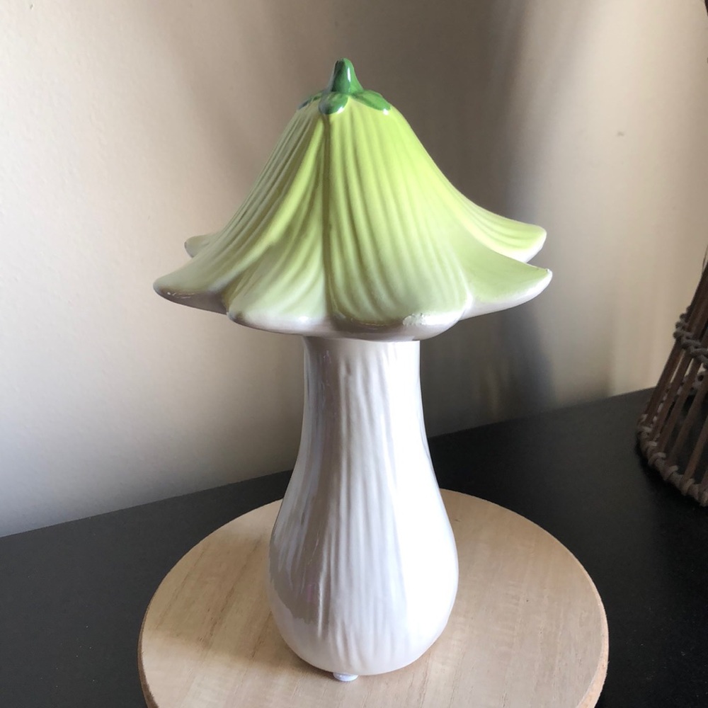 Green White Ceramic Flower Accent Decor